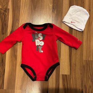 Nike long sleeve baseball bodysuit & hat